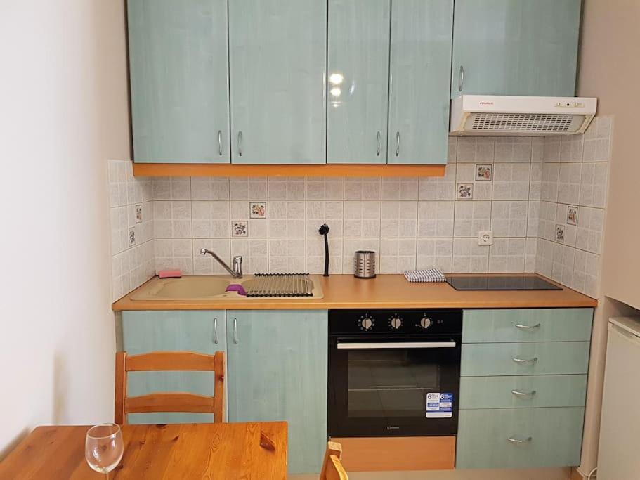 Athens Campus Renovated Studio Apartment @ Ilisia Exterior photo